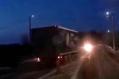 Ciężarówką na czołówkę z osobówką. Czy taki kierowca powinien mieć prawo jazdy?