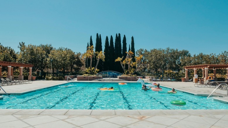 Kobiety topless na basenach w kolejnym niemieckim mieście. Władze tłumaczą to równością