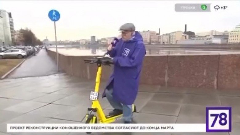 Wątpliwej trzeźwości rosyjski prezenter pogody spada z hulajnogi. Wcześniej wystąpił ze smarkiem na wąsach