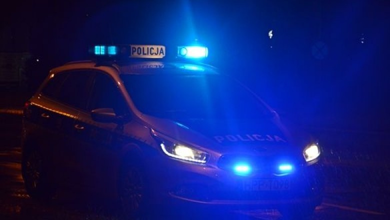 Matka wyjechała za granicę z koleżanką, dzieci zostawiła pod opieką 12-latka. Policja z Myślenic zawiadomiła sąd rodzinny