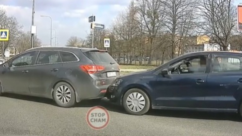 Tak absurdalnego finału kolizji jeszcze nie było. Tak powinno się współpracować