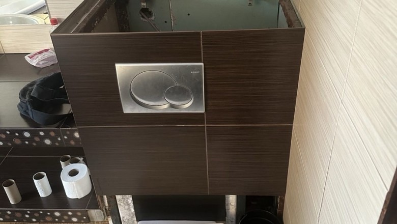 Latał autem pomimo zakazu. Po wyroku ukrył się w zabudowie kibla żeby uniknąć zatrzymania