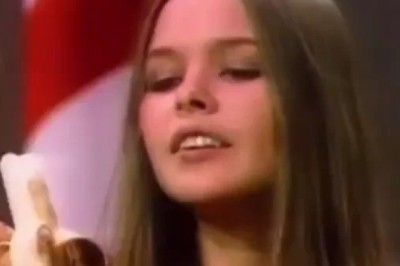 Śpiewając w telewizji, zaczęła jeść banana. Ten protest zmienił funkcjonowanie telewizji.